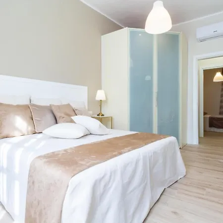 Twenty Two Luxury Flat Apartment