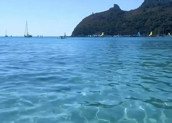 アパート Twenty Two Luxury Flat カリアリ